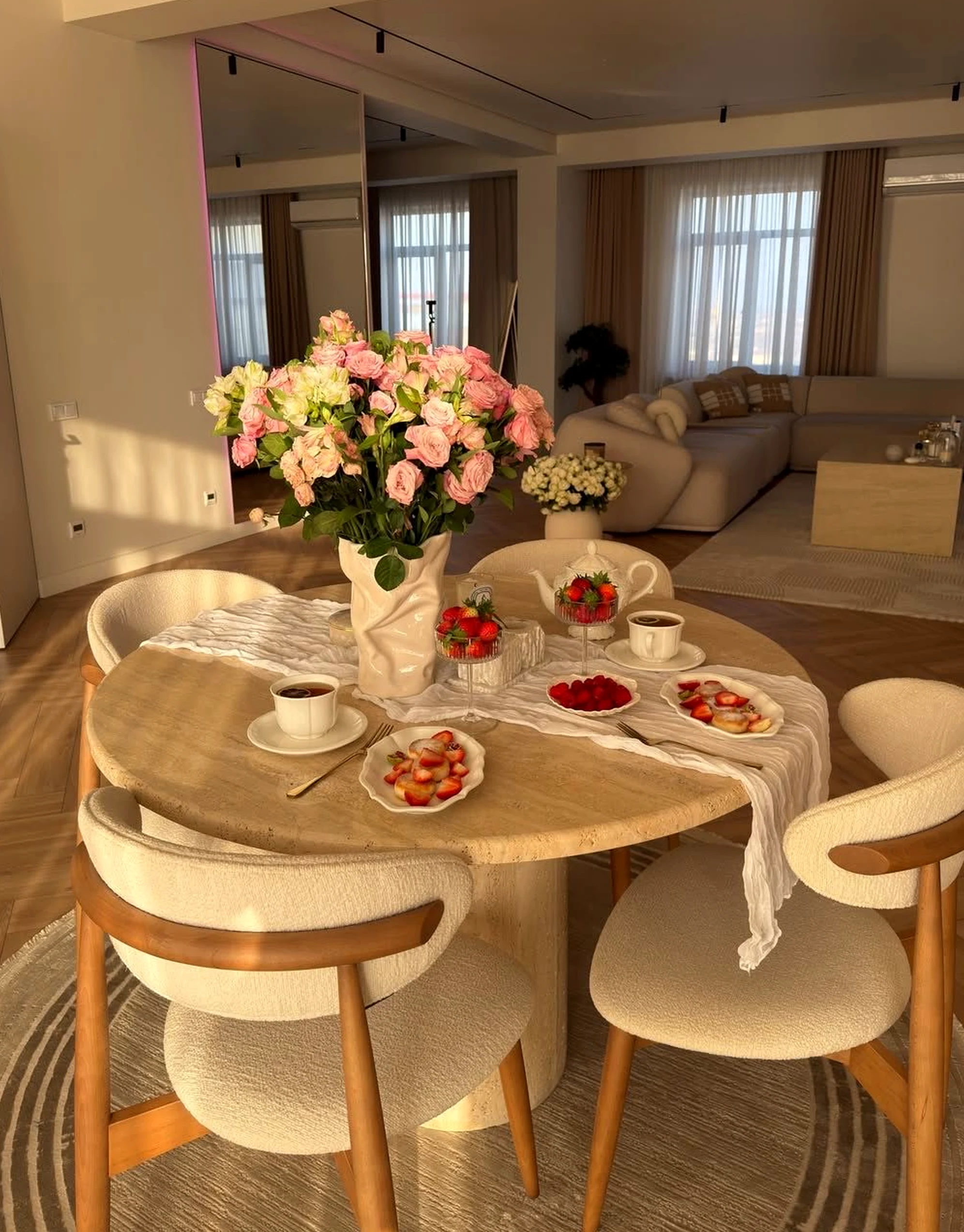 Fresh painted door brings a useful note of softness, making the table feel ready for quiet use.